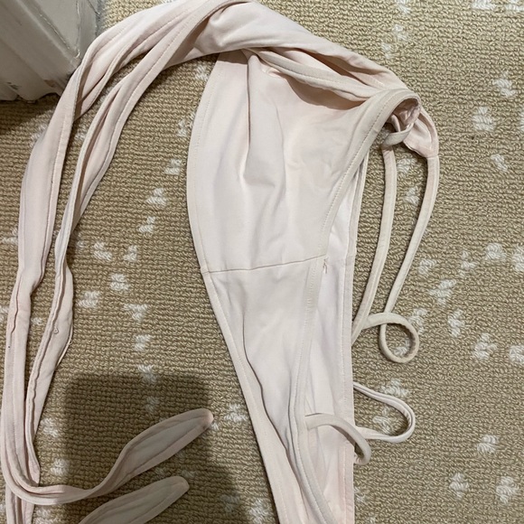 L space Chloe wrap top in shell - Picture 3 of 4